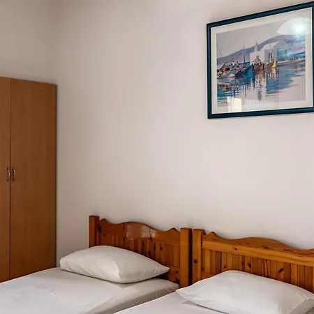 Katerina & * Sidárion